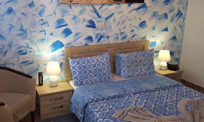 Perissa Hostel | Pleasure Douple Room 1