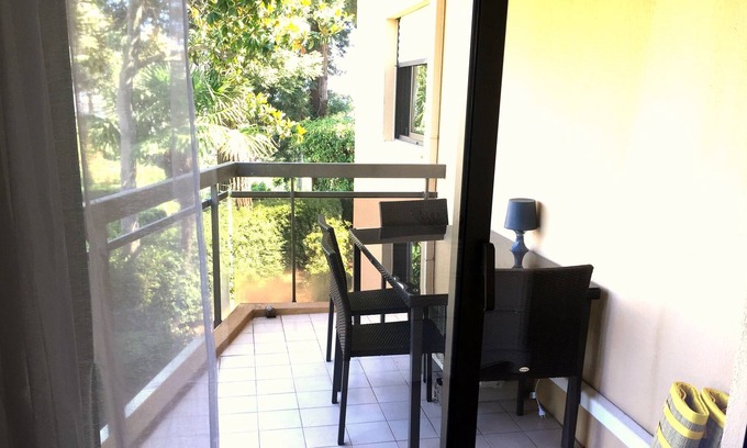 California - Pezou Apartment | Pretty apartment with terrace parking CROISETTE AND BEACHES