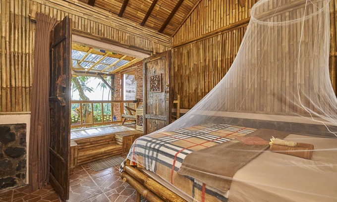 Sukasada House | Pure nature between waterfalls and rice fields