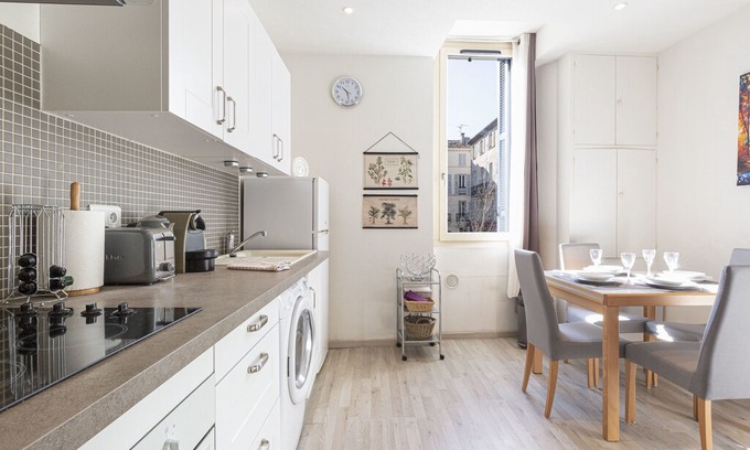 Antibes Old Town Apartment | RARE ! One bedroom apartment on the Place Nationale with parking and AC