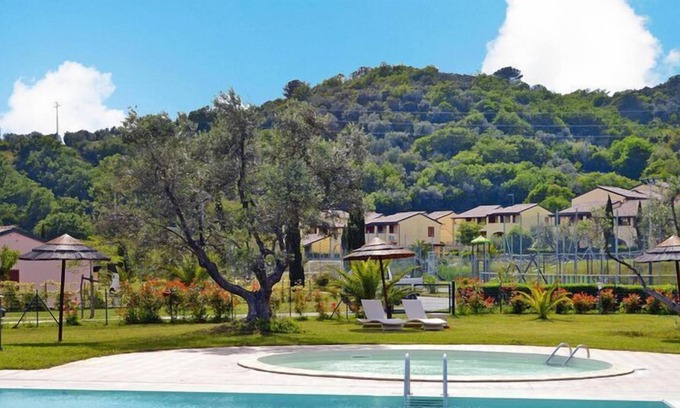 Campiglia Marittima Apartment | Residence Le Corti di Montepitti, Suvereto