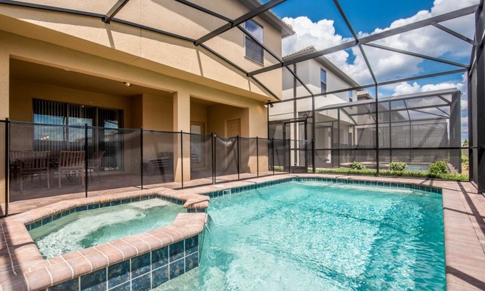 Four Corners Villa | Resort Living Brand New Windsor At west side 6 Bed Pool and Spa Villa