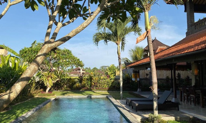 Sayan Villa | Rumah Dadong