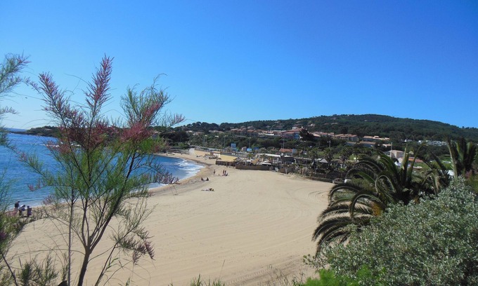 Les Issambres Apartment | Sea view+pool-Appartment air-conditioned-classified 2 stars by the Tourist Office
