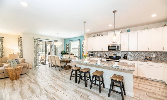 Loughman House | 🏖️ Solterra Beach - 6BR Home with Pool, Spa & Resort Perks | 20% Off Thru Jan26