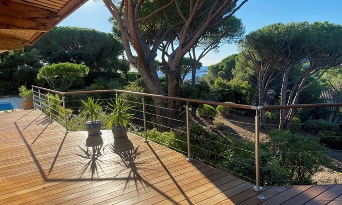 La Nartelle Villa | Somptueuse Villa Climatisée à 7 mn à Pieds de la Plage de la Nartelle ,vue mer