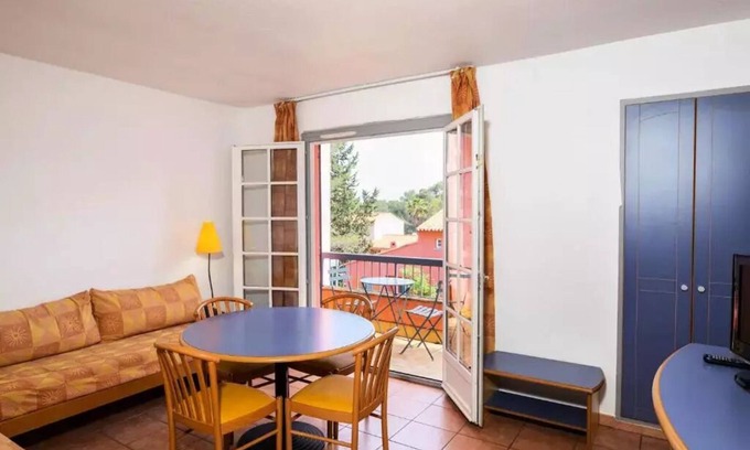 Boulouris-sur-Mer Apartment | SOWELL RESIDENCES Green Oaks * - Superior 2-Room Apartment 4 People