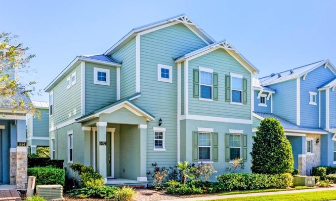 Bay Lake Villa | Spacious 5 Bedrrom 5 Bath Home- Private Pool, Full Kitchen, Free Wifi villa