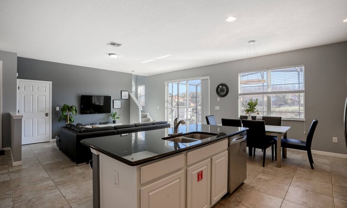 Bellavida House | Spacious home with private pool, hot tub, lanai & canal view