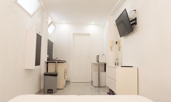 Cannes Apartment | Studio au sous-sol au niveau des caves