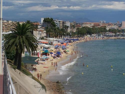 Vallauris Apartment | Studio cosy proche des plages de Golfe Juan