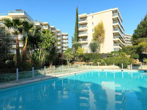 California - Pezou Apartment | Studio Le Floriana by Interhome