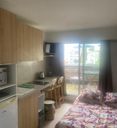 Prado - Republique Apartment | studio neuf à cannes