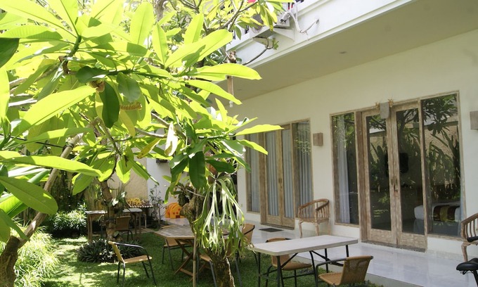 Sidakarya Hotel | Sugiras Living