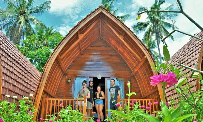 Sampalan House | The Peace Arta Bungalow