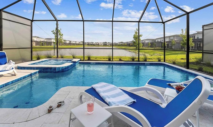 Florida Center House | The Stellar | Superhero & toy box themed BRs, spacious LR/DR - mins to Universal