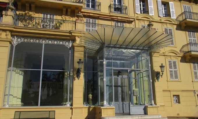 La Croix des Gardes Apartment | Three Bedrooms Apartment Cannes Noailles
