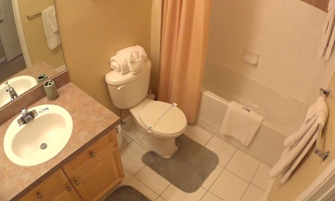 Loughman Apartment | TR103TR Terrace Ridge - Two Bedroom Condo