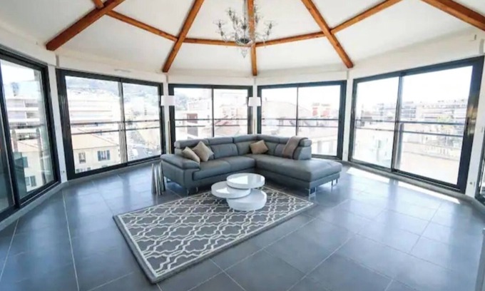 Prado - Republique Apartment | Unique a Cannes