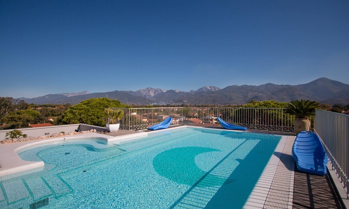 Marina di Pietrasanta House | Verdeluna ApartHotel & Resort