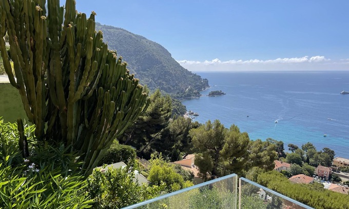 Eze Villa | Villa L'Ourmège/Exceptional sea view and 8-minute walk to the beach