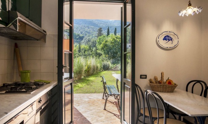 Bagno-Sprizze Villa | Villa La Loggia with pool 30 meter from the sea