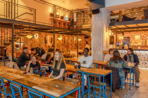 Jean-Medecin Hostel | Villa Saint Exupery Beach Hostel