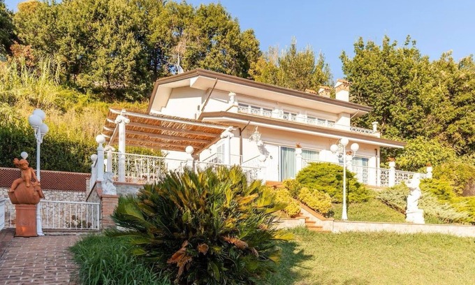 Corsanico Villa | Villa Sofia In Massarosa, Tuscany
