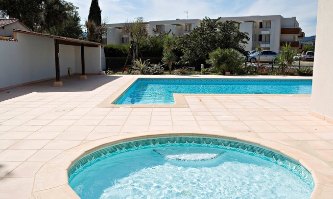 Mandelieu-La-Napoule Condo | Vue la mer! Appart climatisé, Piscine + Amarrage