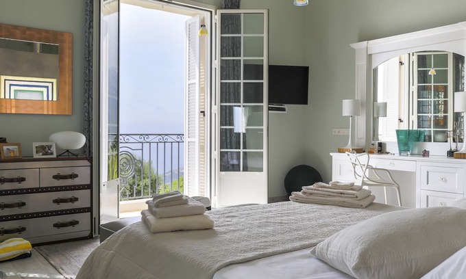 La Turbie House | Wonderful 4 bedroom House in Monte Carlo (Q9519)