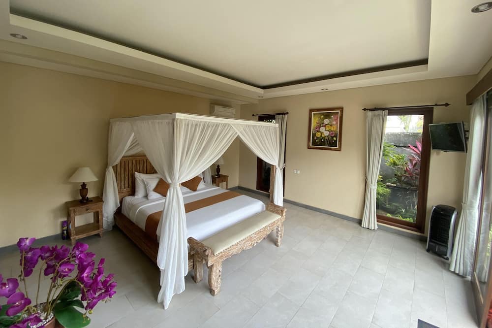 Sayan Villa | 2 Seasons : Villa Moon - Luxury with Private Pool