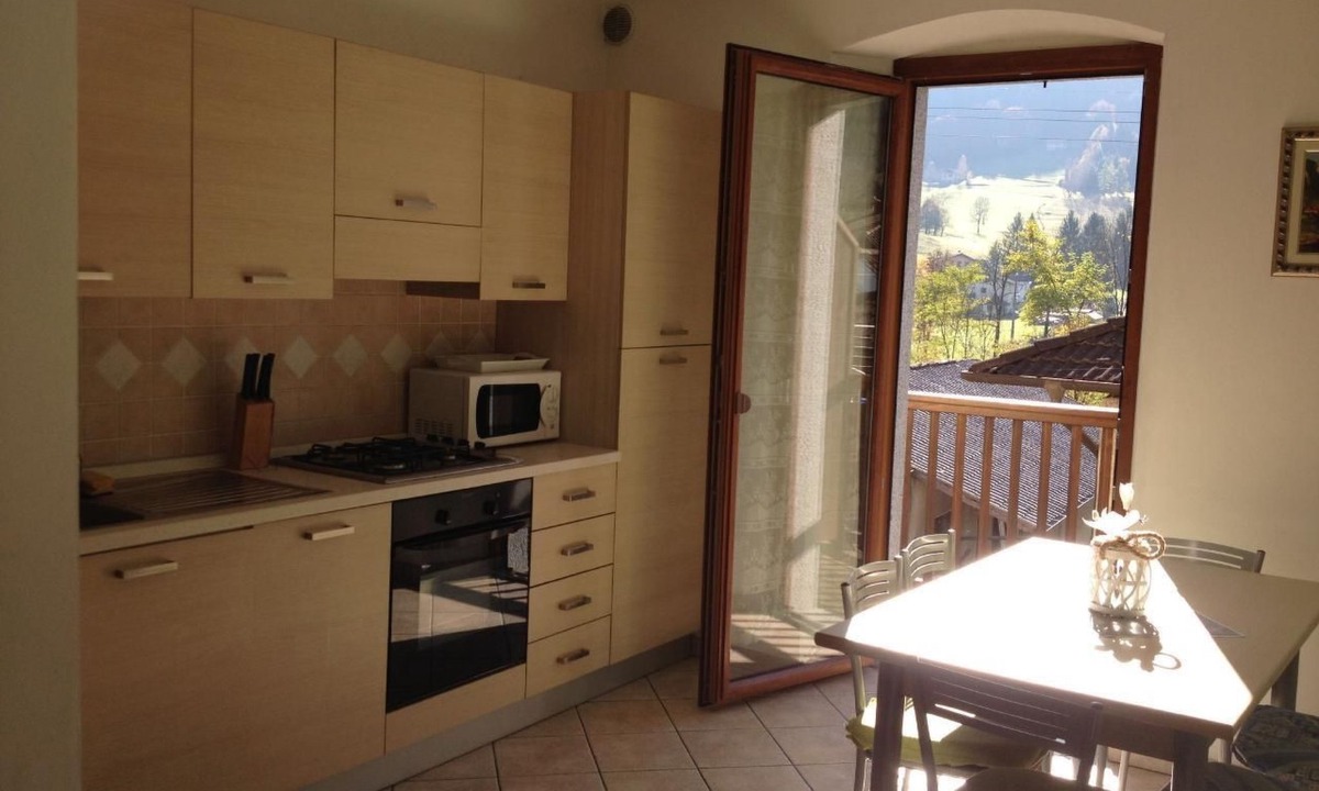 Tiarno di Sotto Apartment | Wohnung 1 mit Bergblick by Interhome