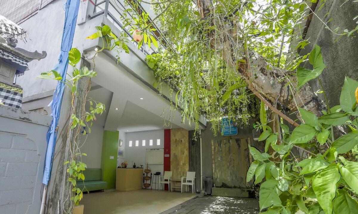 Photo of Buildings in Padangsambian Klod