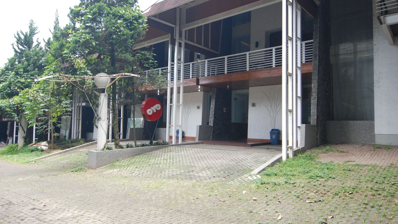 Photo of Buildings in Hegarmanah