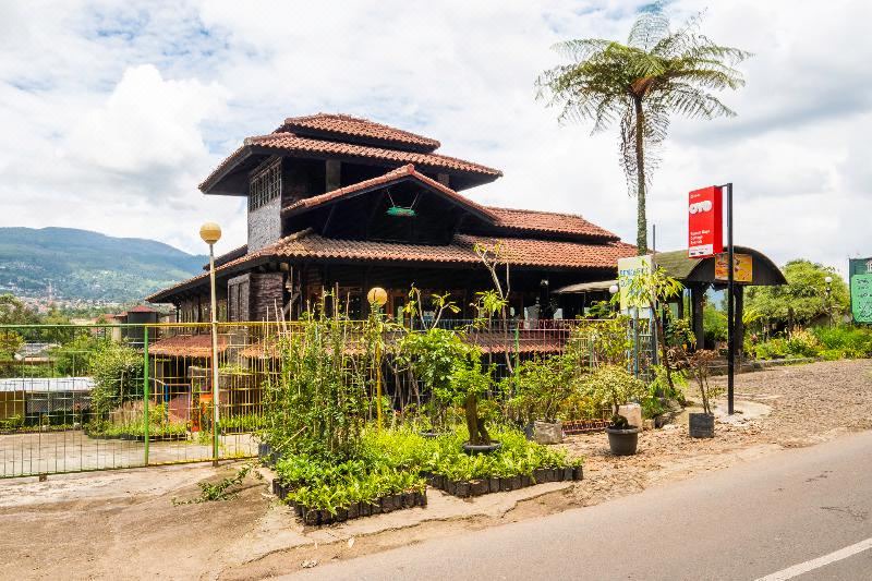 Photo of Buildings in Parongpong