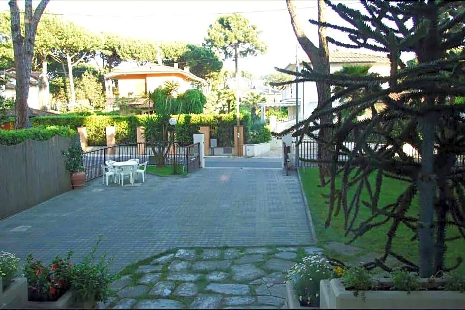 Photo of Others in Cinquale