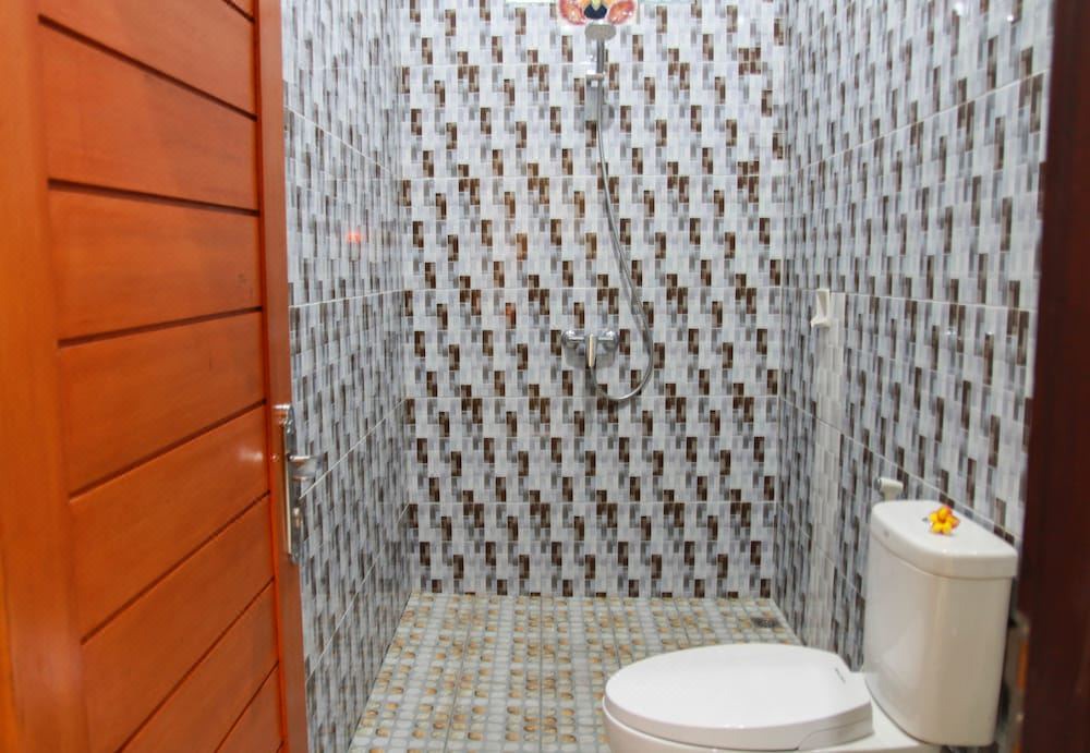 Photo of Bathroom in Jungut Batu