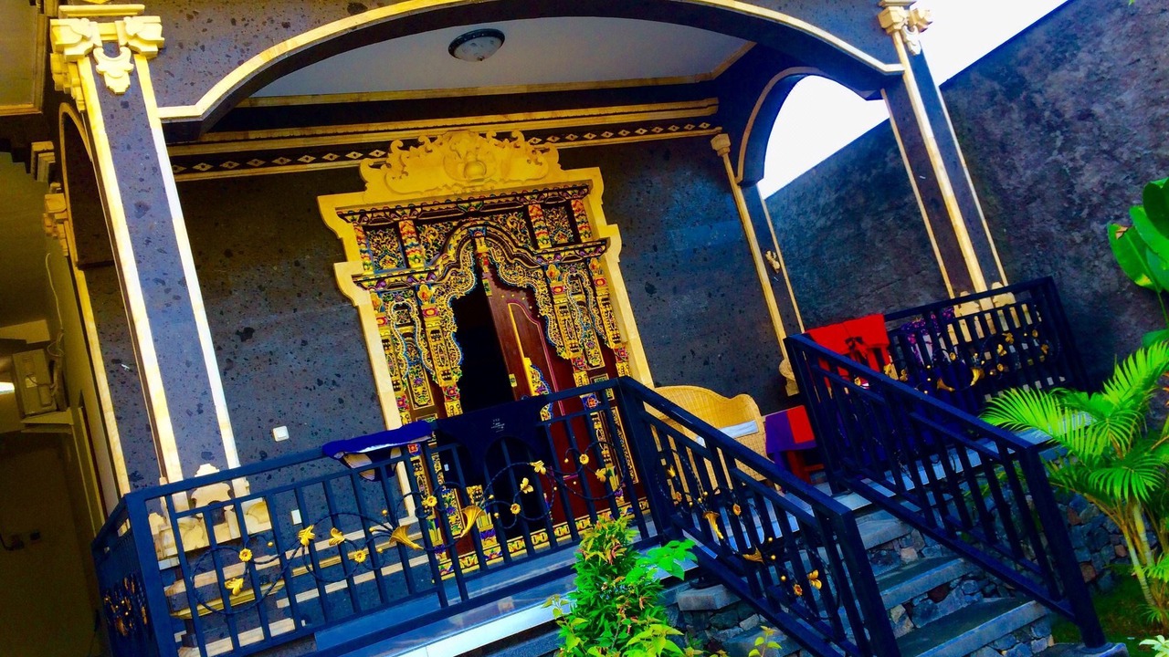 Photo of Buildings in Amed