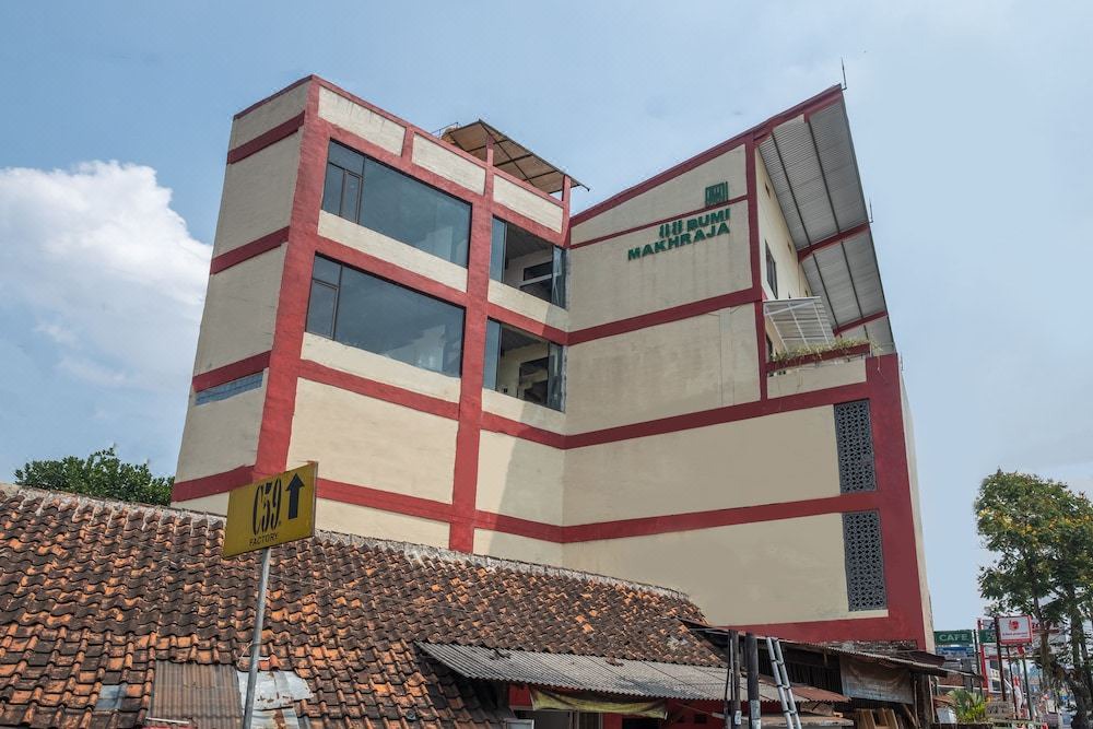 Photo of Buildings in Cigadung