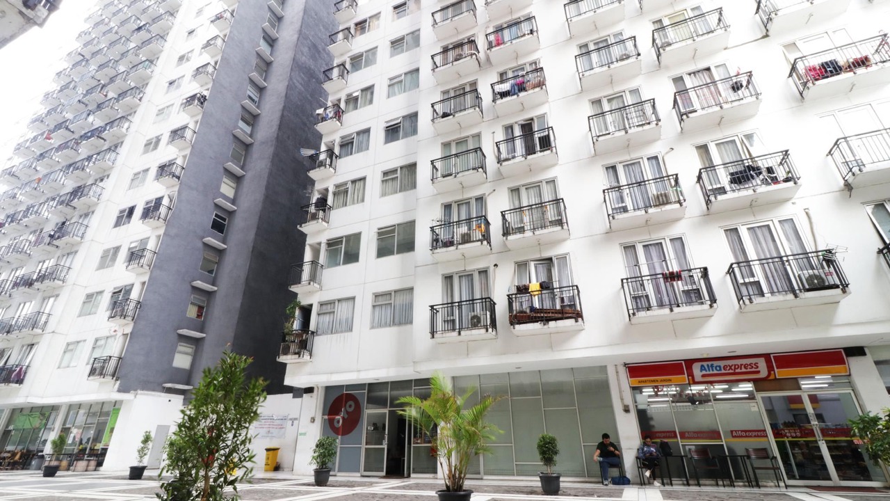 Photo of Buildings in Cipaganti