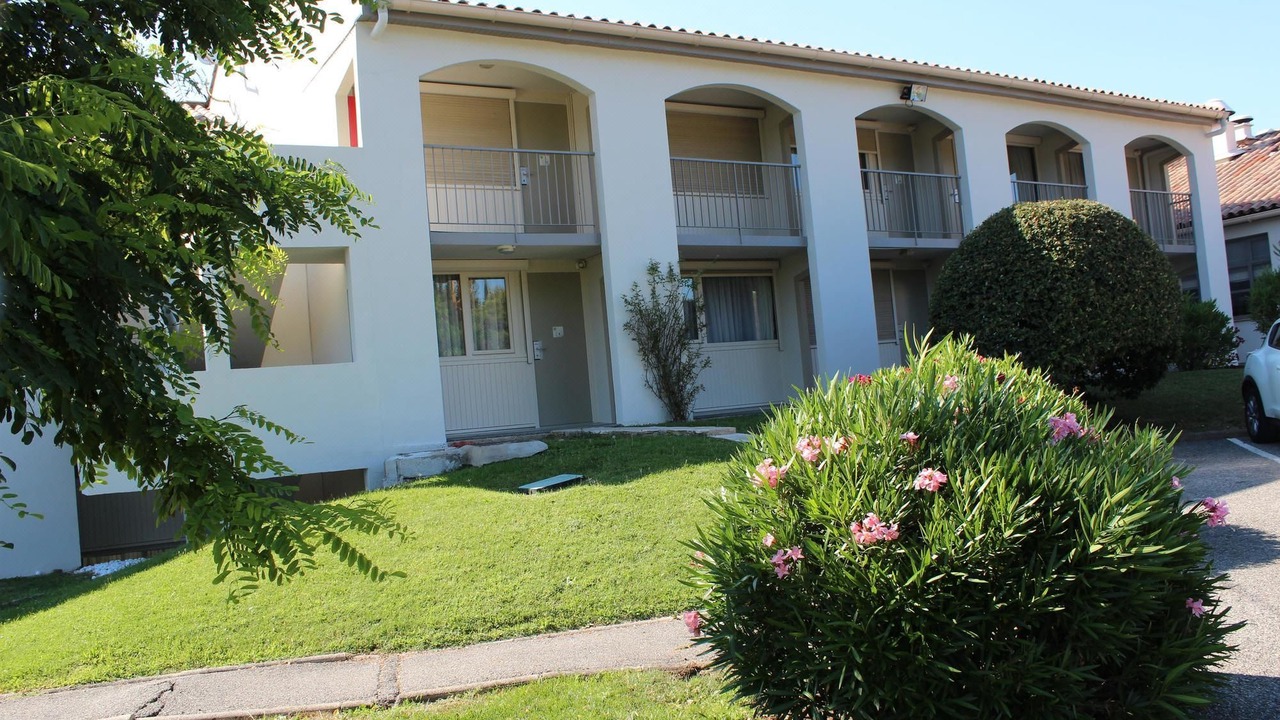 Photo of Buildings in Chateauneuf-Grasse