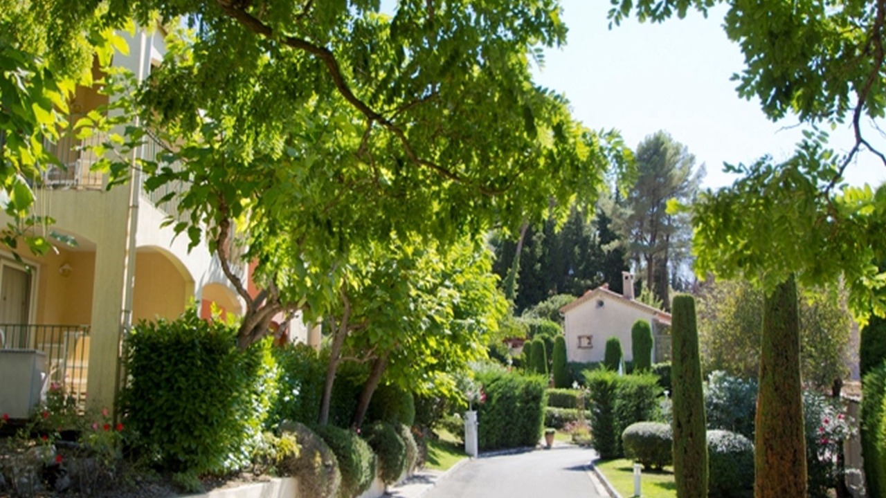Photo of Others in Mougins