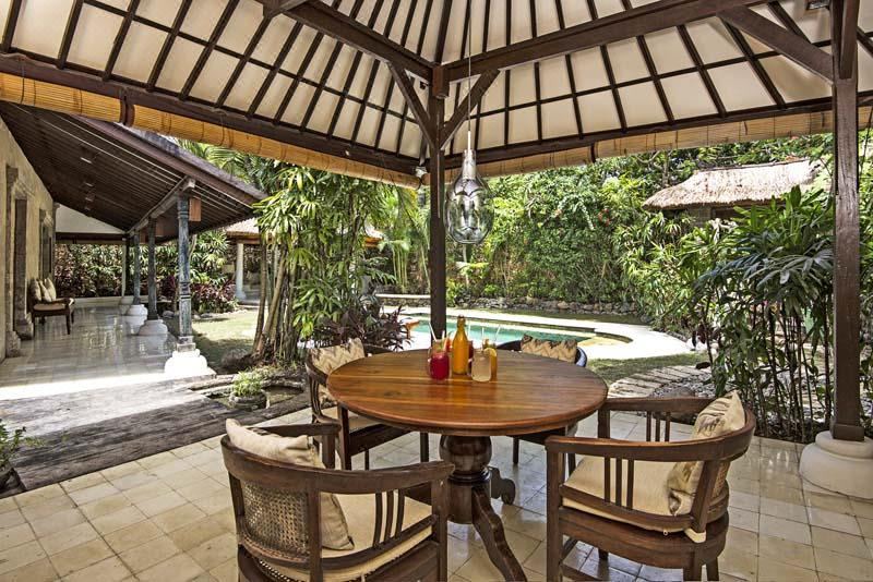 Photo of Patio Balcony in Sunset Road