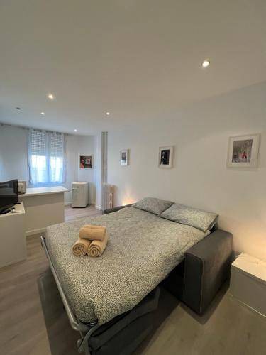 Photo of Bedroom in Beausoleil