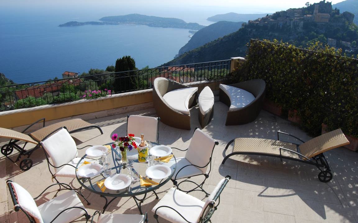 Photo of Others in Eze