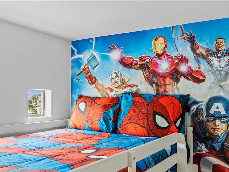 Photo of Bedroom in Lake Davenport Estates