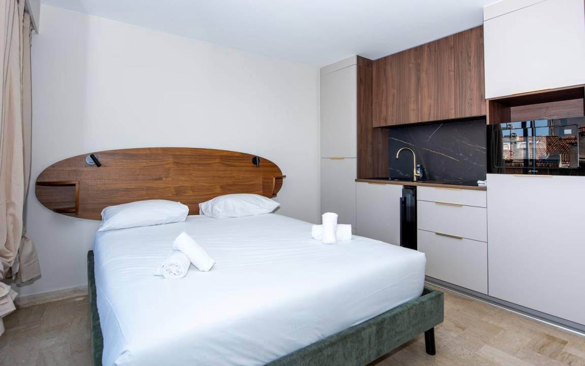 Photo of Bedroom in Prado - Republique
