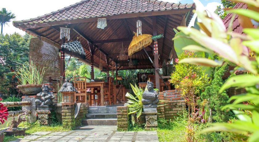 Photo of Others in Munduk