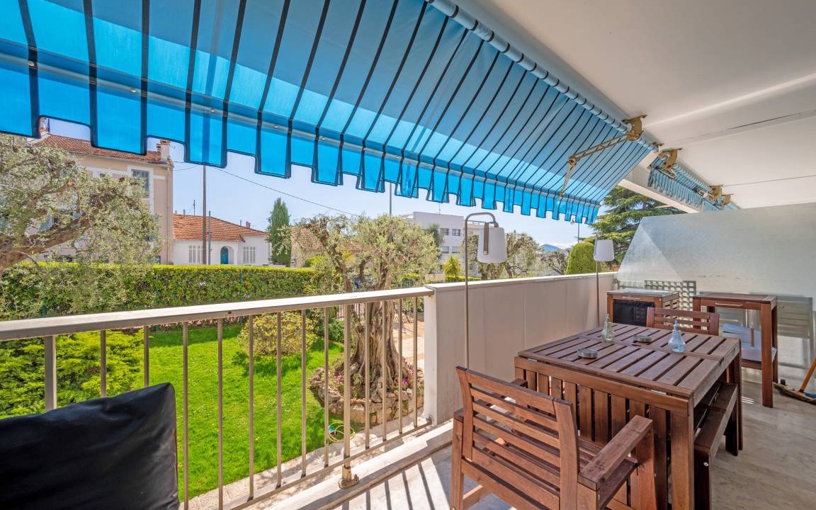 Photo of Patio Balcony in California - Pezou