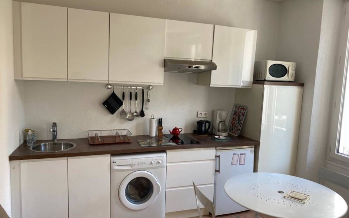 Photo of Kitchen in Prado - Republique